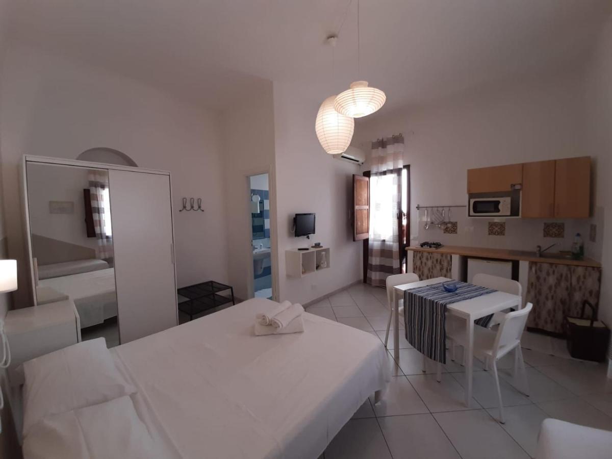 Apartamento Il Cortile Di Eolo Marettimo Exterior foto